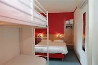 Kyriad Direct Bordeaux Est 2*